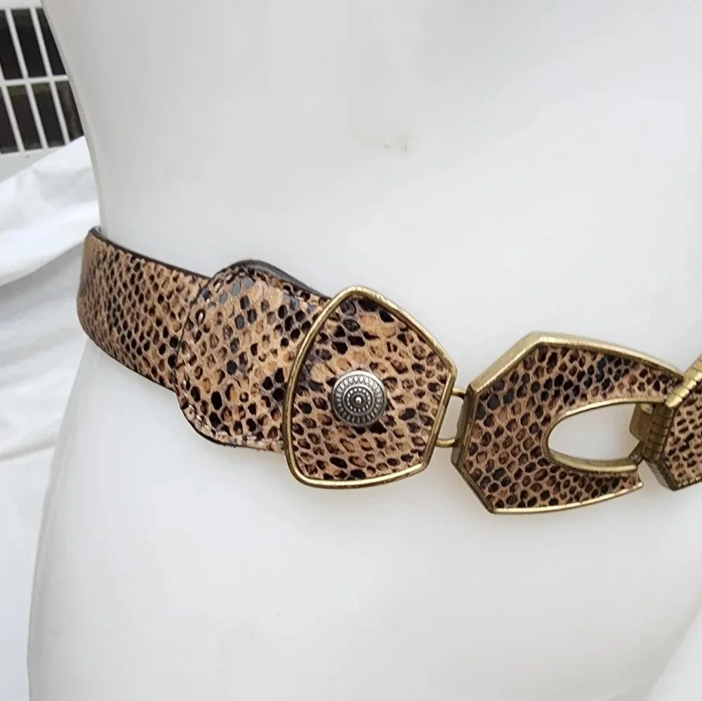 Chicos‎ Snakeskin Expandable Belt.L